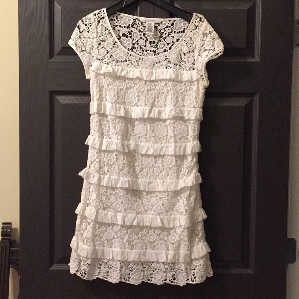DVF White Lace Dress never worn!! Size 4 - Picture 2 of 4